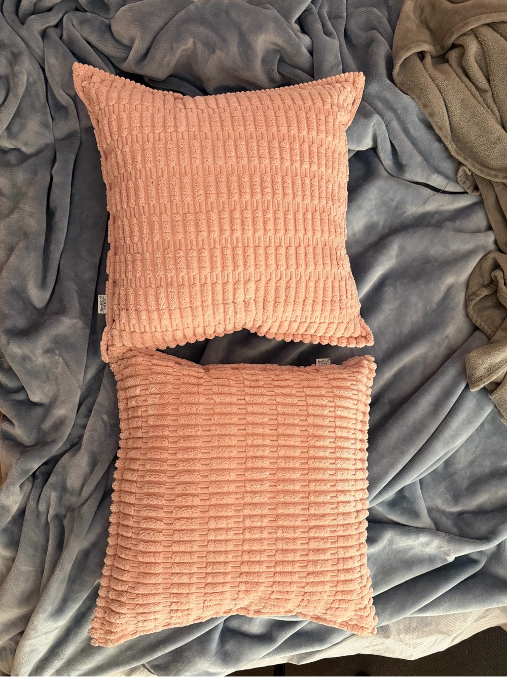 Soft Textured Blush Pink Decorative Throw Pillow Set (2)